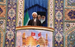 امام‌جمعه ایلام: ملت در آزمون وفاداری به انقلاب سربلند بیرون آمد