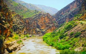 پرونده «چشمانداز دره سیمره» روی میز یونسکو قرار میگیرد پرونده «چشمانداز دره سیمره» روی میز یونسکو قرار میگیرد